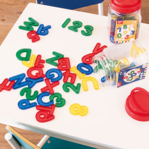 Buchstaben und Zahlen farbig – Bild 3